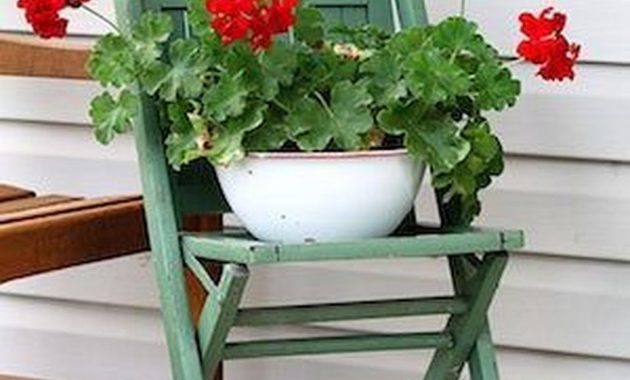 The Best Front Porch Ideas For Summer Decorating 12
