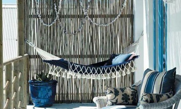 The Best Front Porch Ideas For Summer Decorating 21