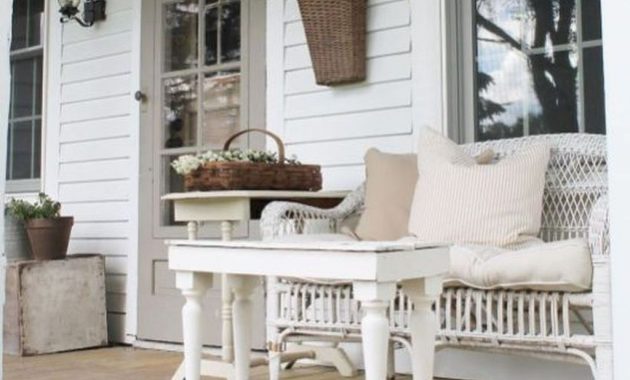 The Best Front Porch Ideas For Summer Decorating 27