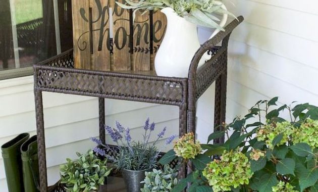 The Best Front Porch Ideas For Summer Decorating 28