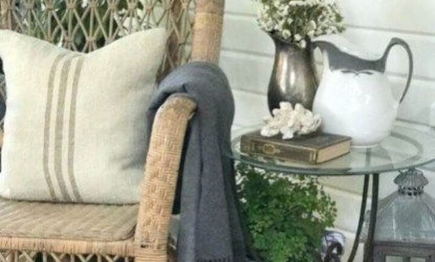 The Best Front Porch Ideas For Summer Decorating 32