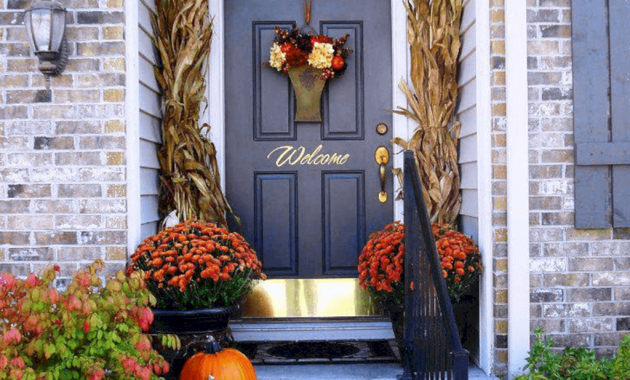 Amazing Fall Planter Ideas Best For Front Porches 29 - MAGZHOUSE