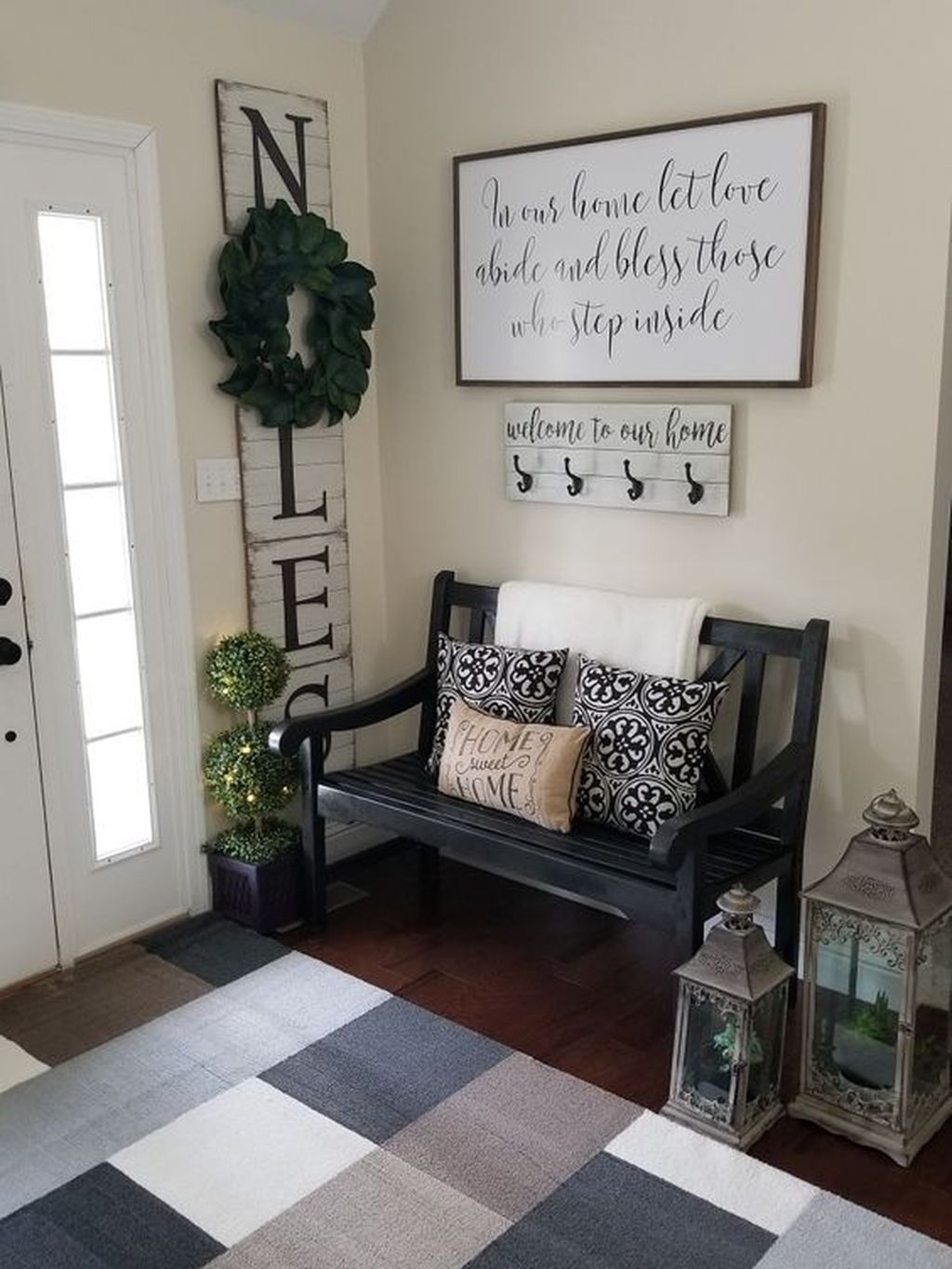 35 Amazing Small Entryway Decor Ideas MAGZHOUSE