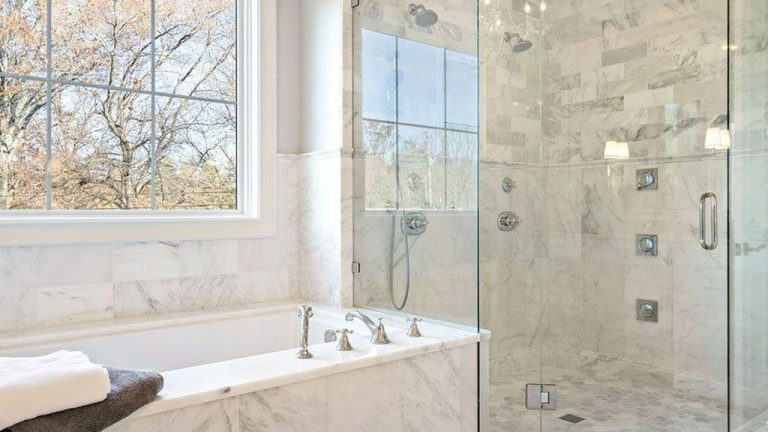 Fabulous Modern Master Bathroom Design Ideas 17
