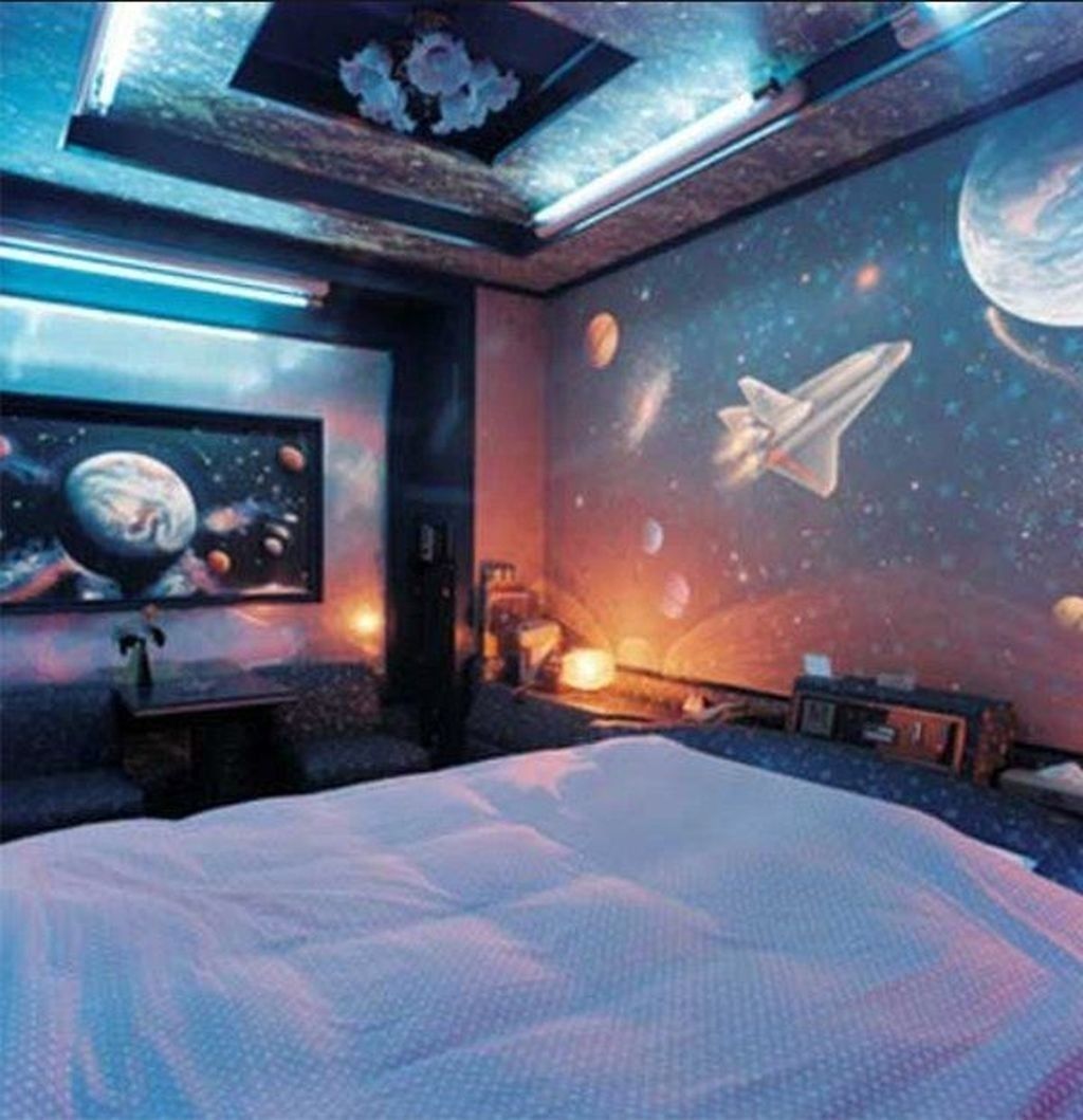 Inspiring Outer Space Bedroom Decor Ideas 16