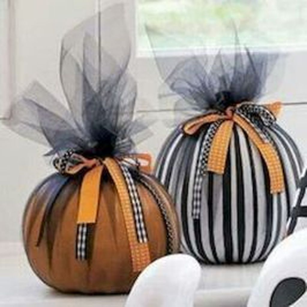 Lovely Fall Pumpkin Decor Ideas 07