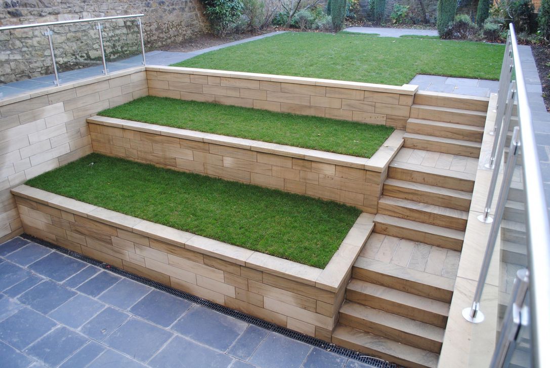 32 Popular Terraced Landscaping Slope Yard Design Ideas - MAGZHOUSE