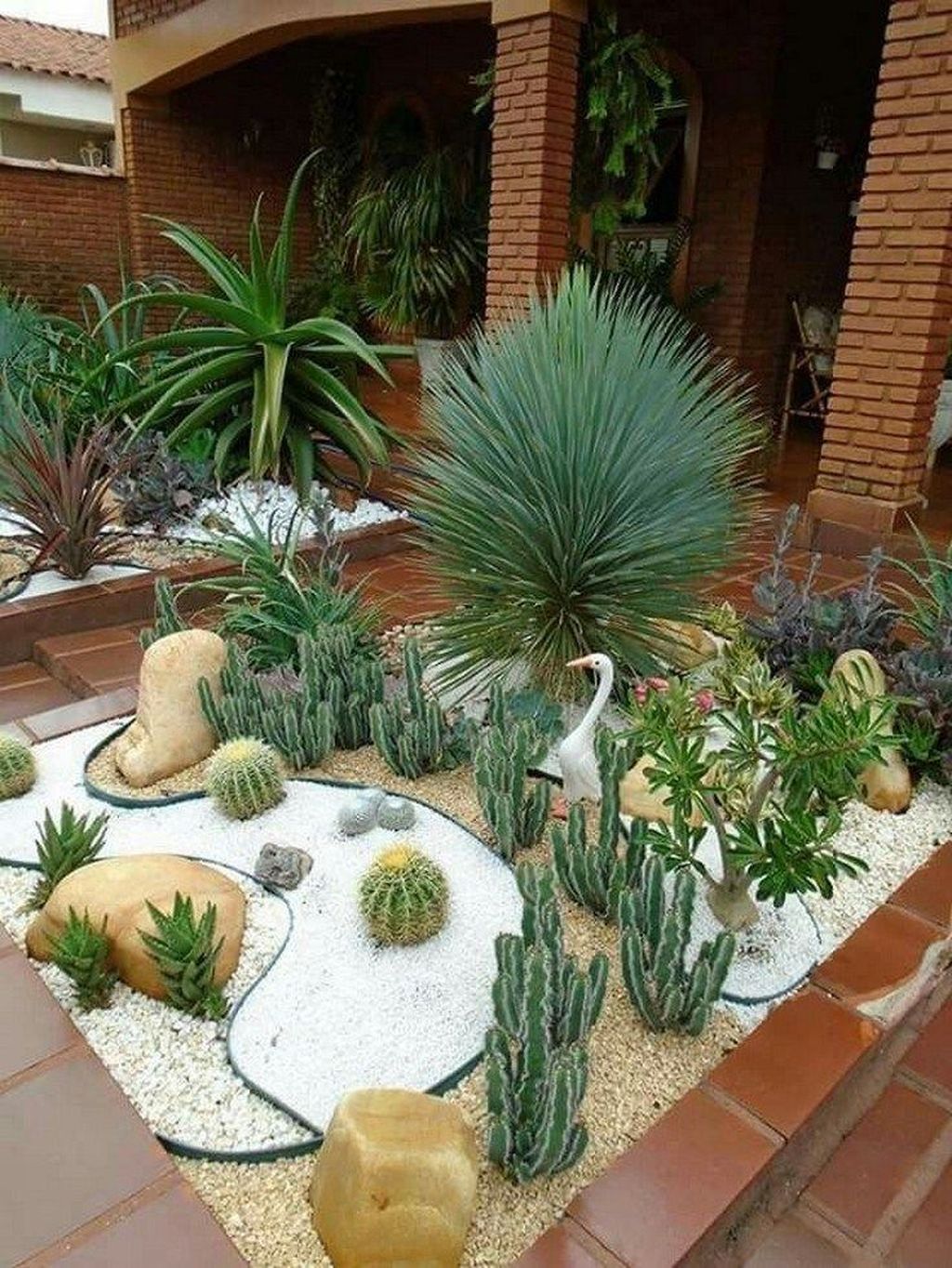 36 Beautiful Cactus Landscaping Ideas For Your Front Yards Decor