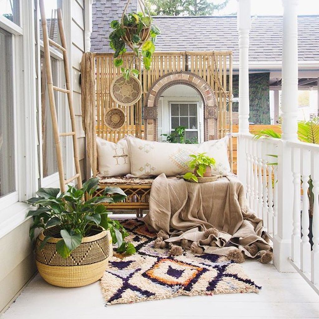 Beautiful Front Porch Decor Ideas With Bohemian Style 16