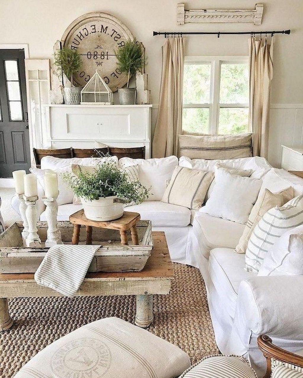 35 Incredible Rustic Farmhouse Living Room Design Ideas - MAGZHOUSE