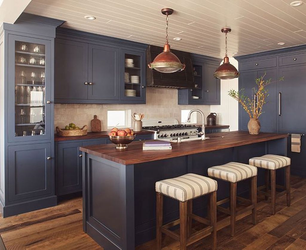 kitchen wall color with navy cabinet