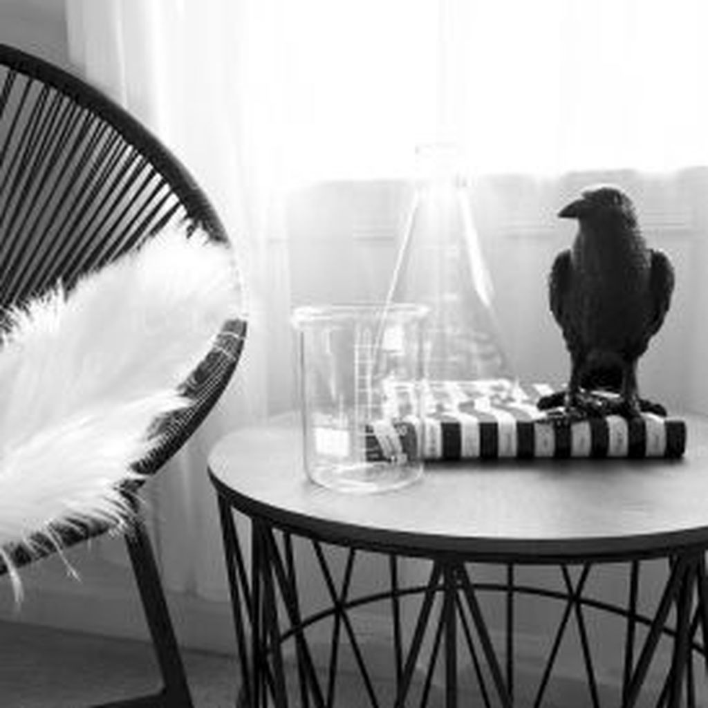 Stunning Black And White Halloween Decor Ideas For Your Home 23
