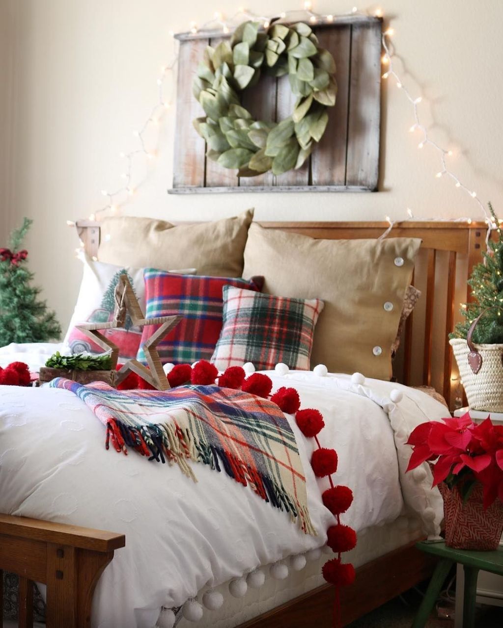 36 Gorgeous Master Bedroom Decor Ideas For Wintertime - MAGZHOUSE