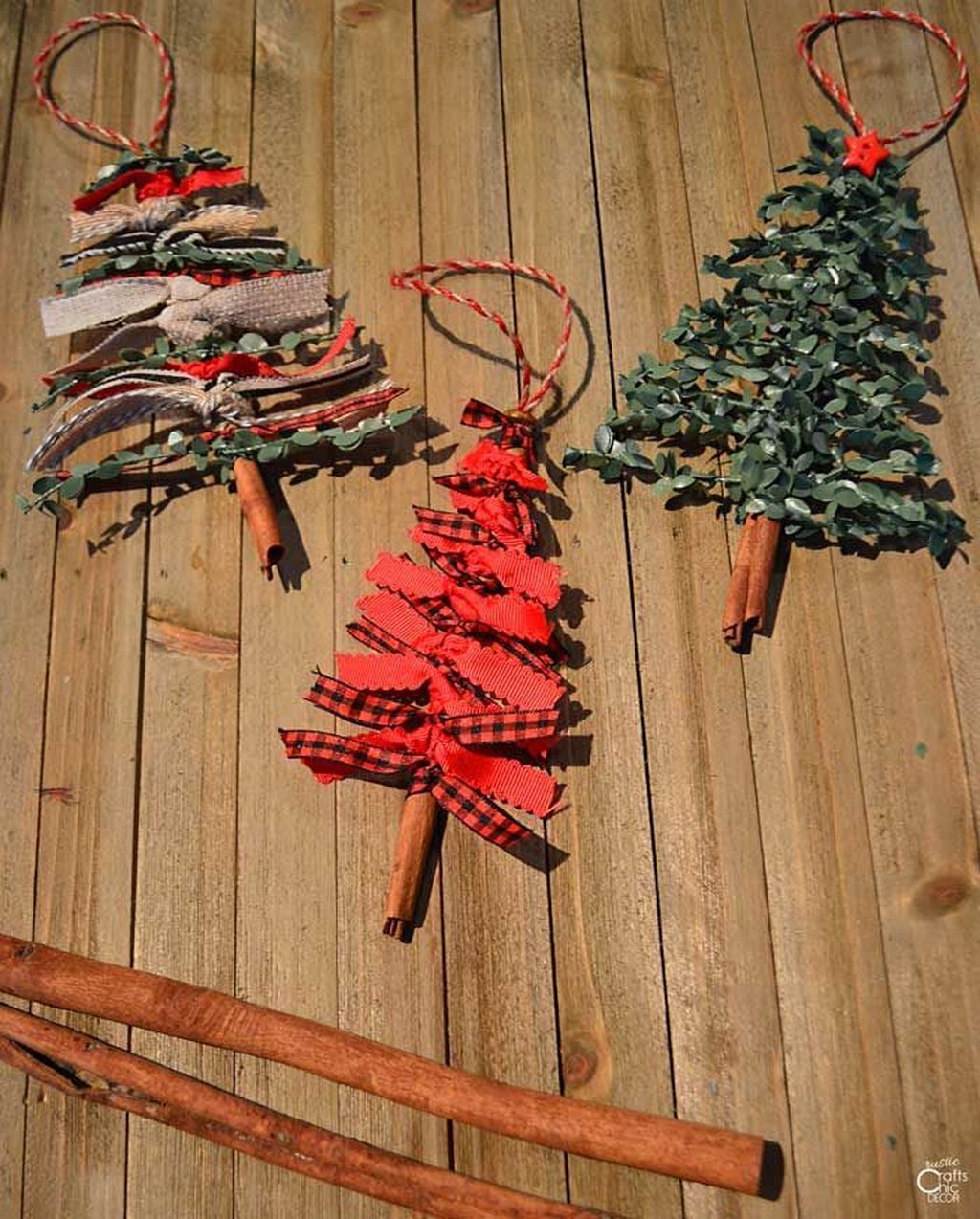 32 Nice Christmas Rustic Ornaments For Home Decoration - MAGZHOUSE