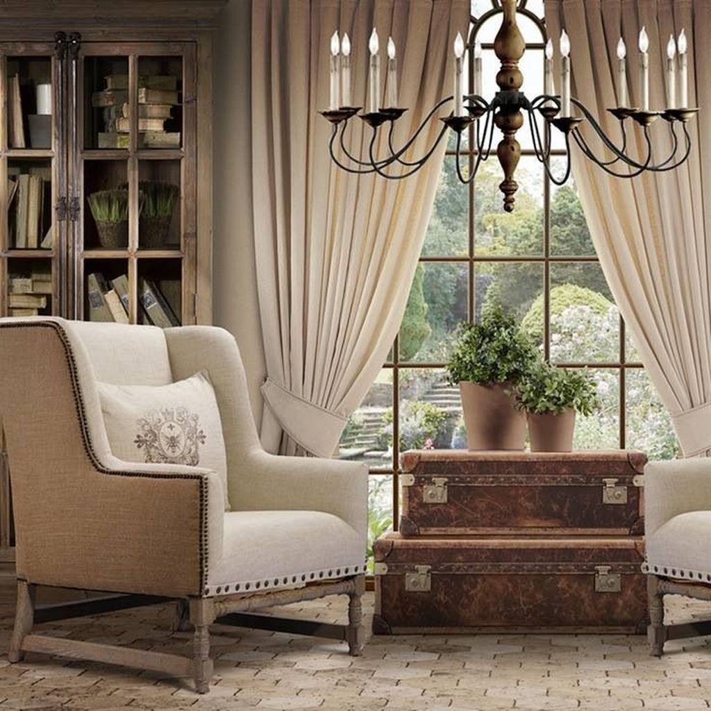 DAANIS: French Country Living Room Pics