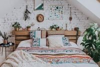 Lovely Attic Bedroom Ideas With Bohemian Style 23
