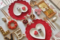 Inspiring Romantic Dining Table Decor Ideas 31