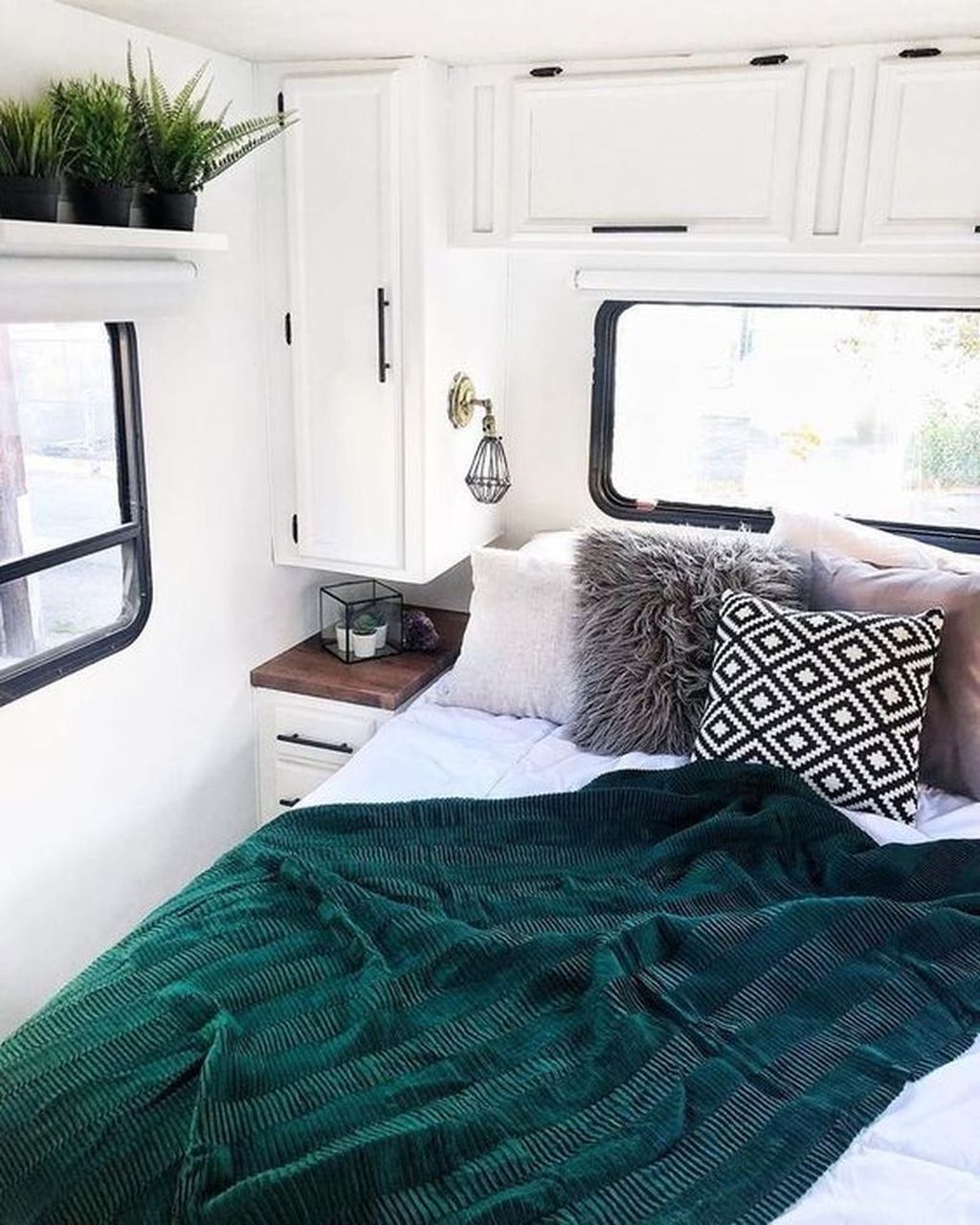 travel trailer bedroom ideas