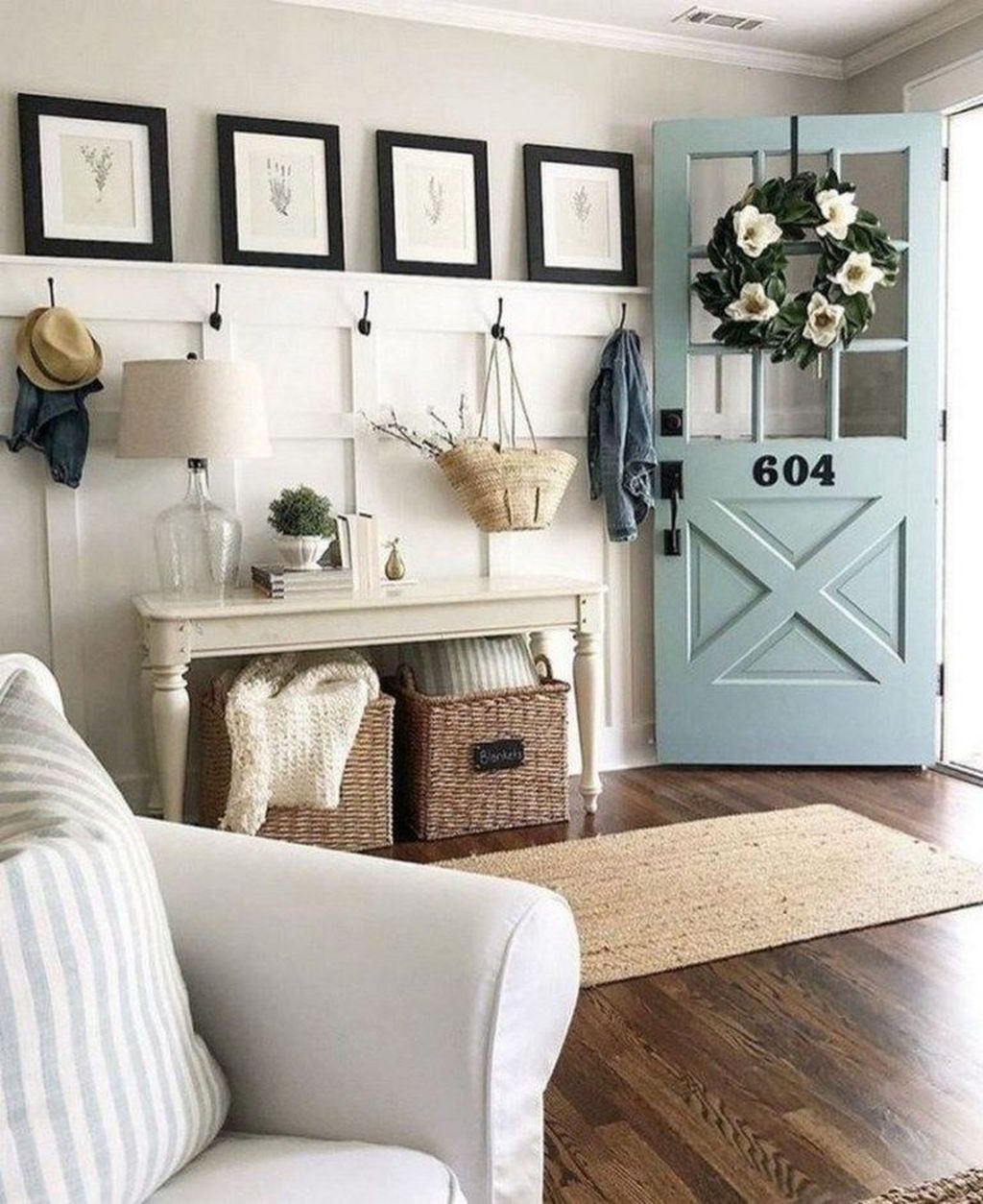 32 Popular Entryway Decor Ideas You Should Copy Now - MAGZHOUSE