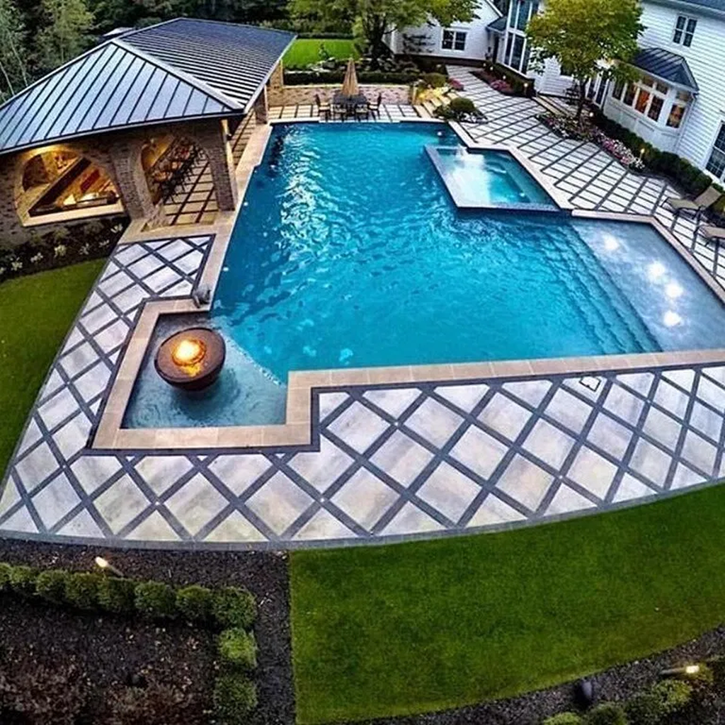Admirable Backyard Swimming Pool Design Ideas 31