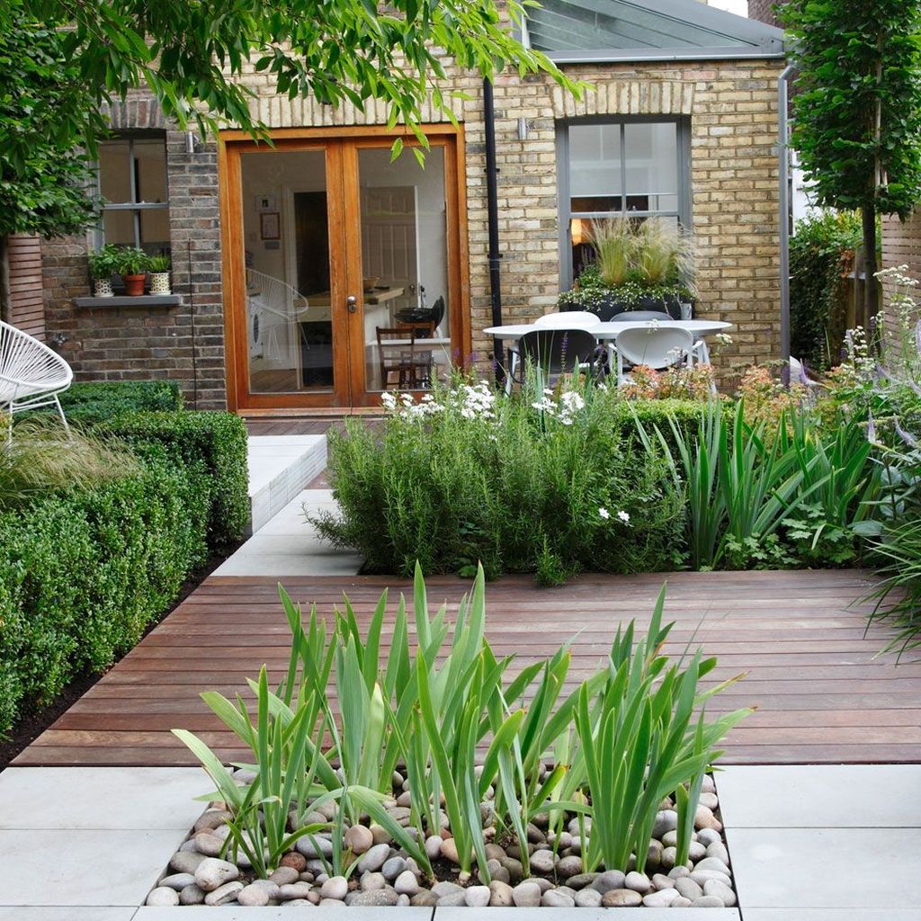 Amazing Contemporary Backyard Design Ideas 11