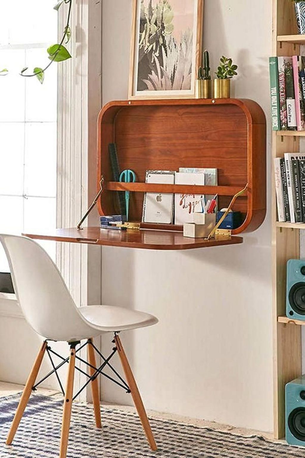 38 Perfect Bedroom Desk Ideas - MAGZHOUSE