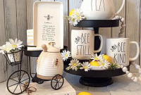 Perfect Farmhouse Spring Decor Ideas 09