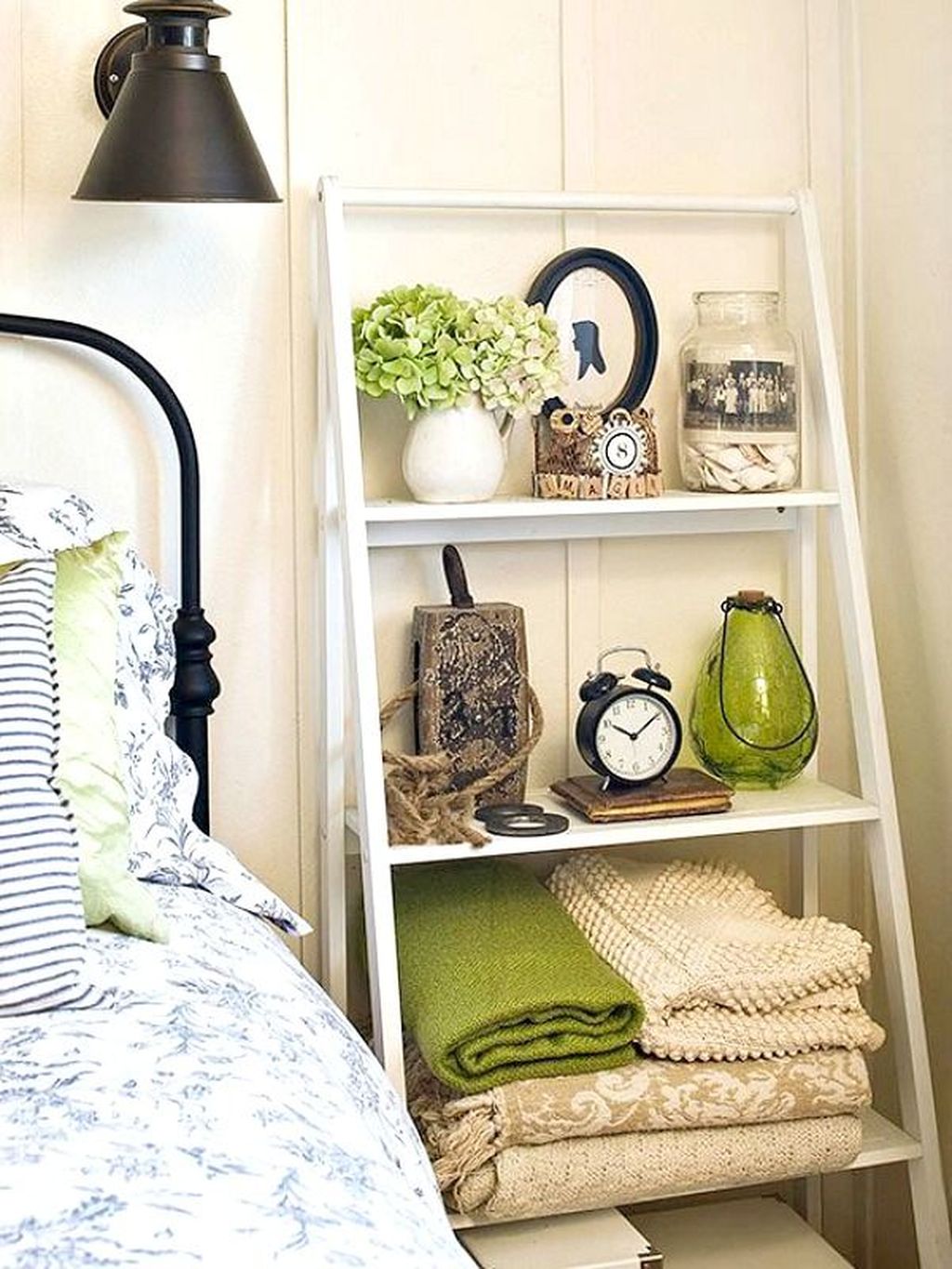 31 Stunning Bedroom Storage Ideas - MAGZHOUSE