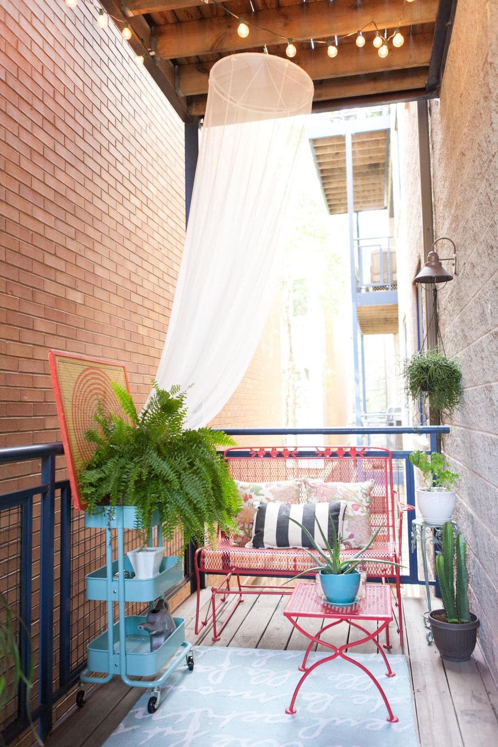 33 The Best Apartment Balcony Design Ideas - MAGZHOUSE