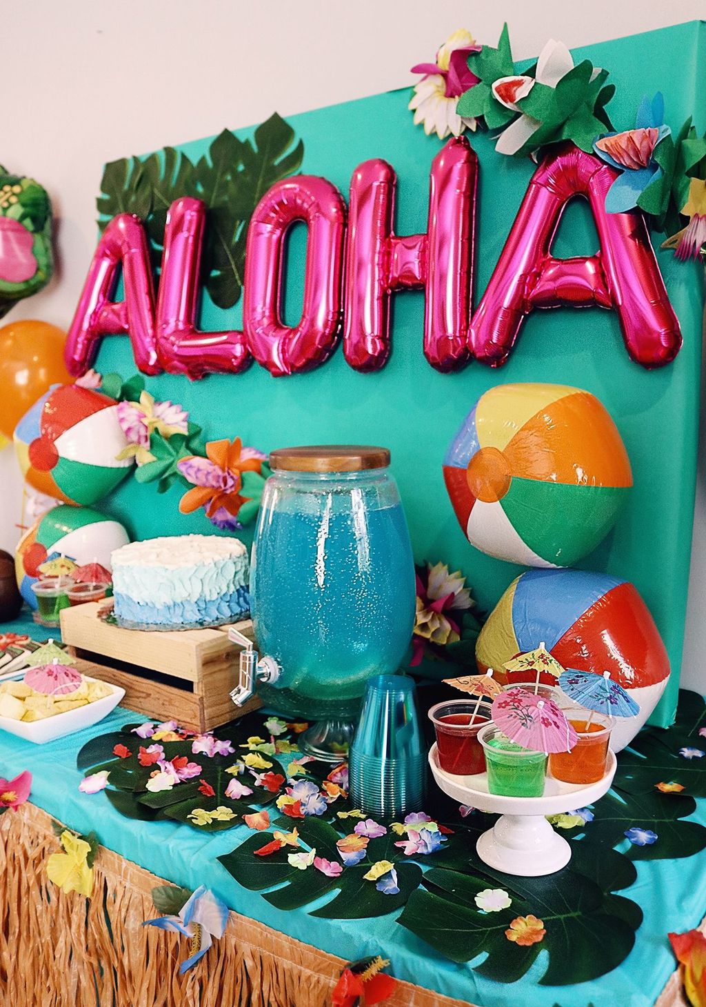 33 Awesome Beach Theme Party Ideas Perfect For Summertime - MAGZHOUSE