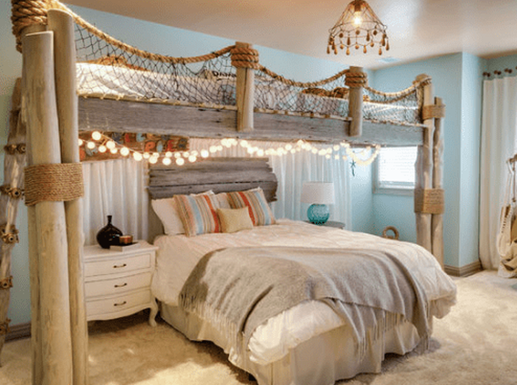 Ideas For Decorating A Beach Theme Bedroom