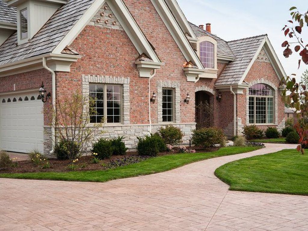 34 Impressive Brick House Exterior Design Ideas That You Definitely ...