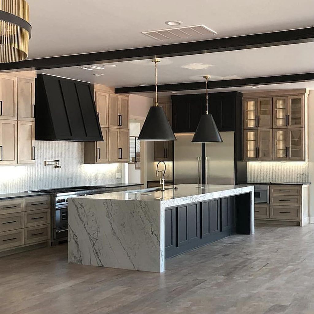 36 Lovely Luxury Kitchen Design Ideas You Never Seen Before - MAGZHOUSE