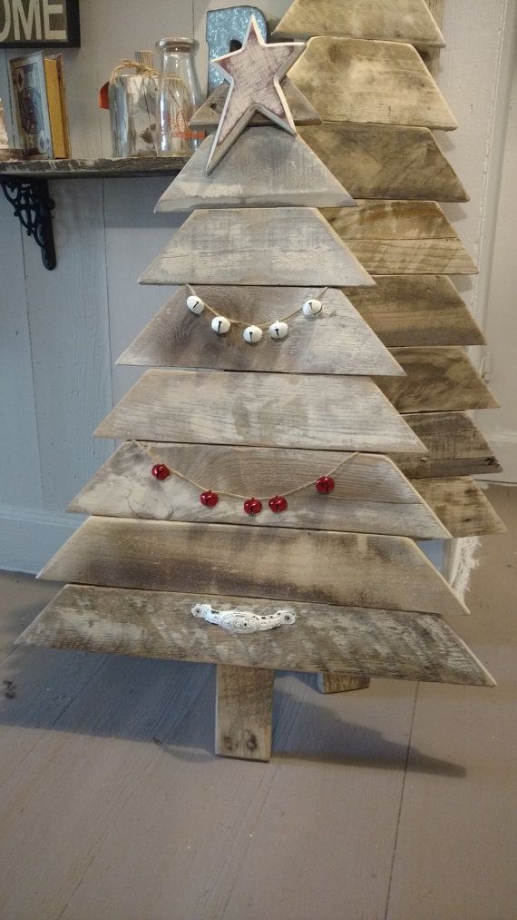 Pallet Wood Christmas Tree