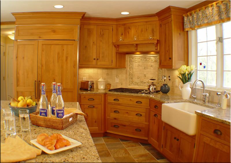 Honey Oak Kitchen Cabinets