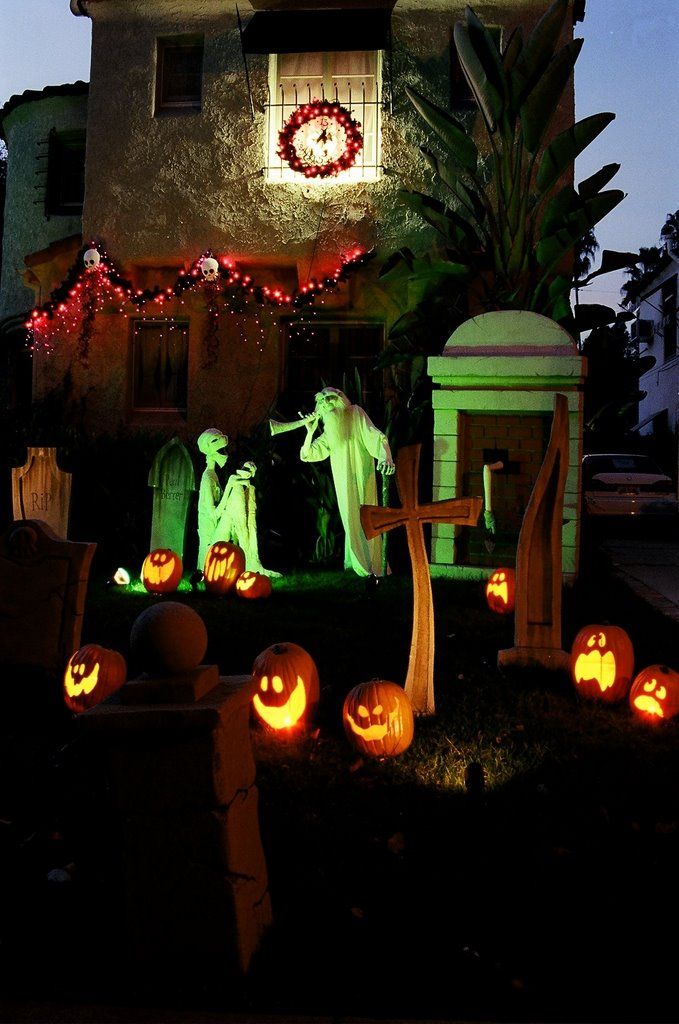 Haunted Mansion Halloween Decorations
