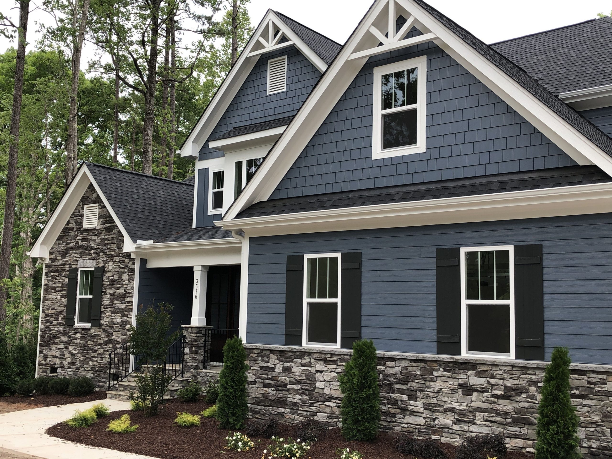 20+ Blue Exterior House Colors - MAGZHOUSE