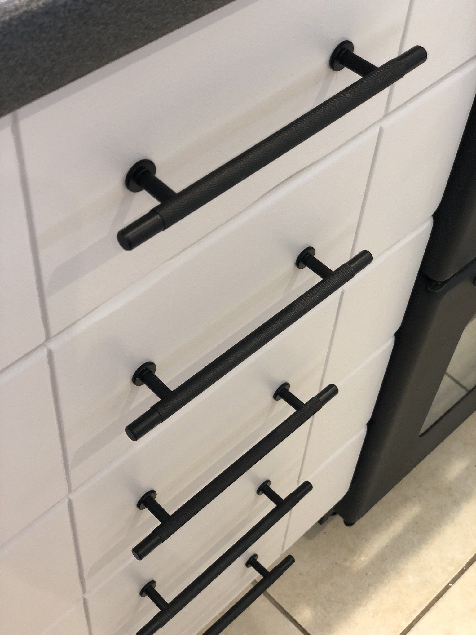 20 Black Kitchen Cabinet Handles, Modern Black Handles For Kitchen Cabinets