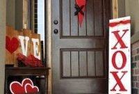 Valentines Day Porch Decor