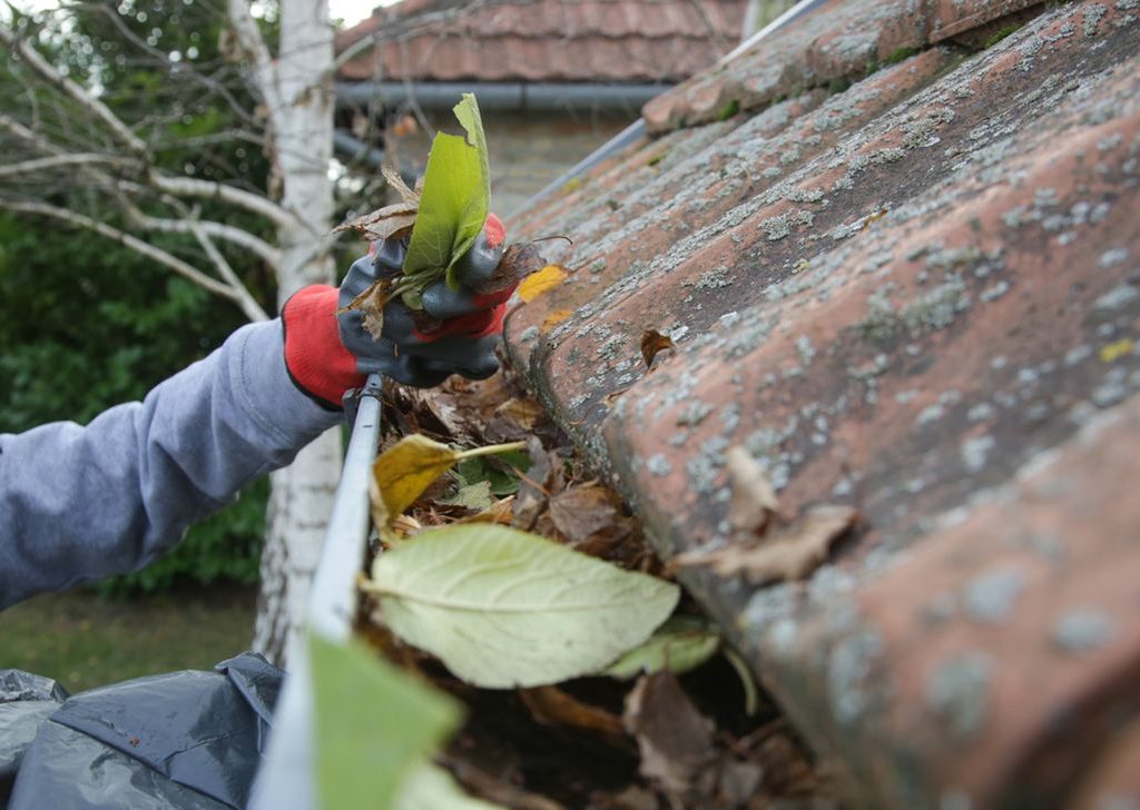 How To Prepare Your Gutters For The Winter Season